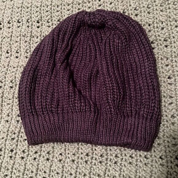 Simply Vera Vera Wang Women's Floral Accent Ribbed Knitted Bonnet Hat - Picture 3 of 5